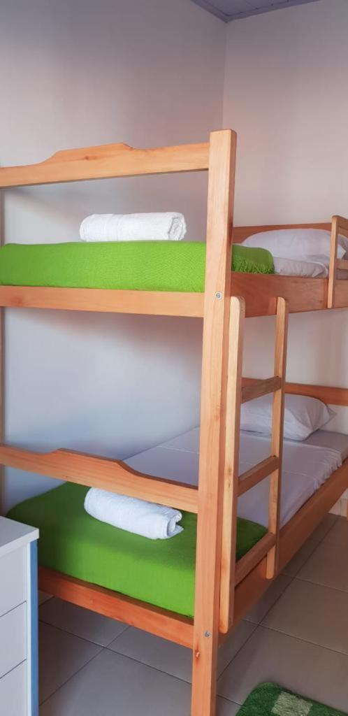 Helecho'S Hostal Ostello Encarnación Esterno foto